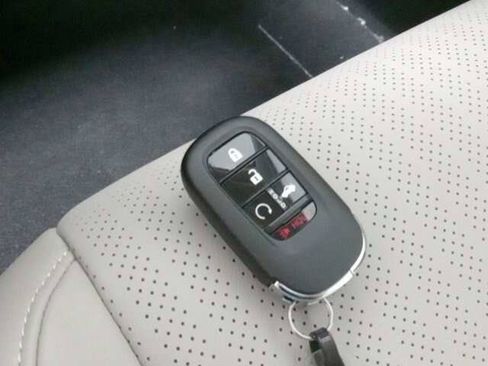 Used 2024 Honda Civic Touring image 29