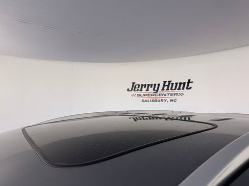 Used 2023 Buick Enclave Premium w/ Experience Buick Package image 6