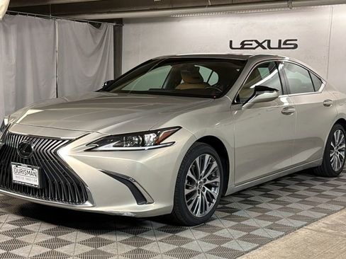 Used 2019 Lexus ES 350 w/ Premium Package image 2