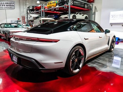 Used 2021 Porsche Taycan 4S w/ Premium Package AWD/4WD image 43