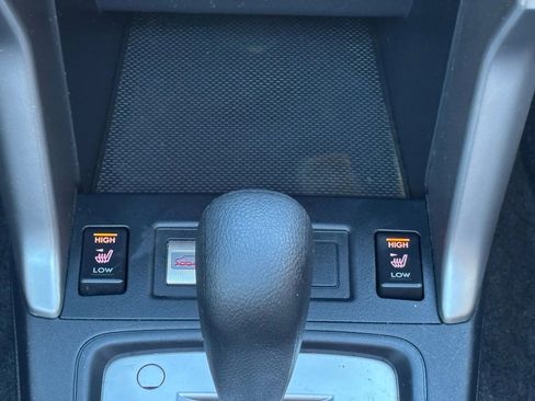 Used 2018 Subaru Forester 2.5i Premium w/ All-Weather Package image 31