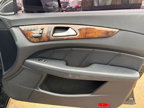 Used 2014 Mercedes-Benz CLS 550 CLS 550 4MATIC Coupe 4D image 18