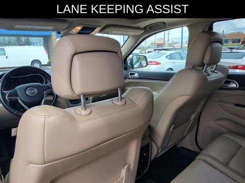 Used 2018 Jeep Grand Cherokee Limited image 13