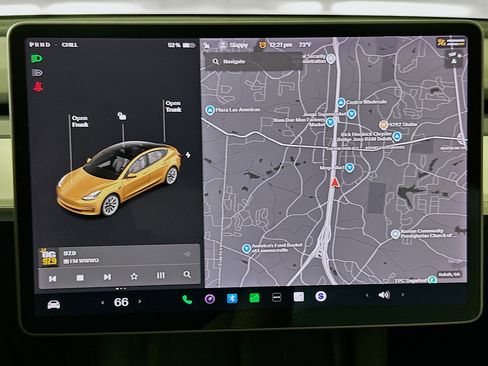 Used 2021 Tesla Model 3 Standard Range Plus image 19