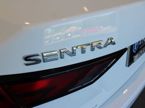 Used 2024 Nissan Sentra SV FWD image 34