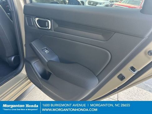 Used 2025 Honda Civic Sport image 31