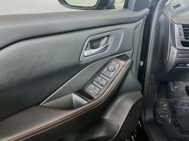 Used 2026 Nissan Rogue SV AWD/4WD image 16