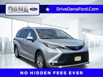 Used 2022 Toyota Sienna LE