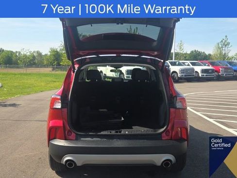 Used 2022 Ford Escape SE w/ Convenience Package FWD image 14