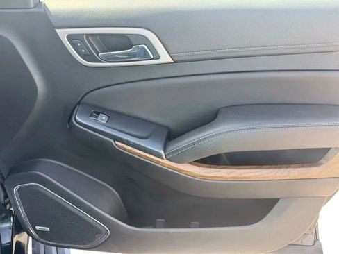 Used 2019 GMC Yukon XL Denali w/ Denali Ultimate Package image 17