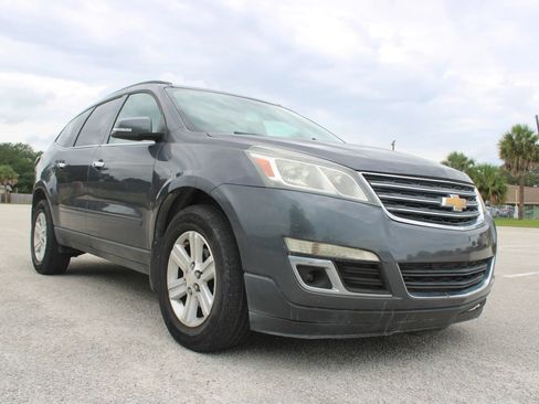 Used 2014 Chevrolet Traverse LT FWD image 19