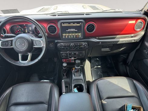 Used 2022 Jeep Wrangler Unlimited Rubicon w/ LED Lighting Group AWD/4WD image 10