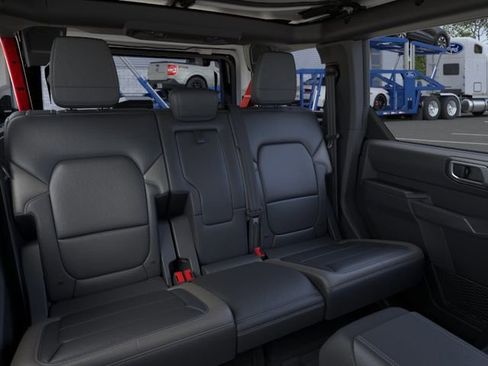 New 2026 Ford Bronco Outer Banks AWD/4WD image 13