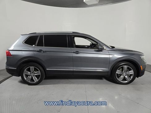 Used 2018 Volkswagen Tiguan SEL Premium image 9