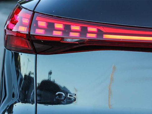 New 2025 Audi Q5 Premium Plus image 11
