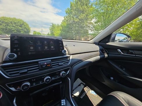 Used 2021 Honda Accord EX-L image 17