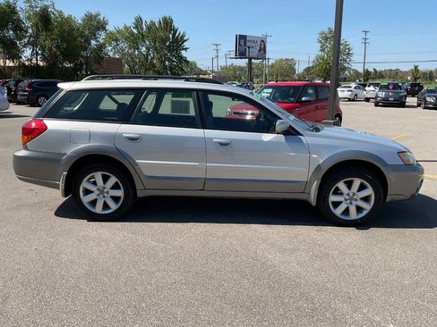 Used 2006 Subaru Outback 2.5i Limited AWD/4WD image 9