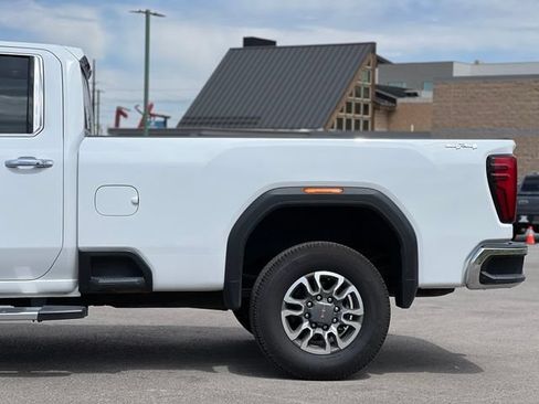 Used 2024 GMC Sierra 3500 SLT w/ SLT Convenience Package AWD/4WD image 5