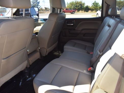 Used 2017 Chevrolet Silverado 2500 W/T w/ WT Convenience Package image 11