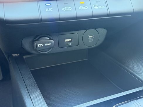 New 2026 Hyundai Elantra SE image 18