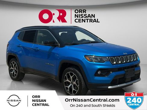 Used 2025 Jeep Compass Limited AWD/4WD image 3