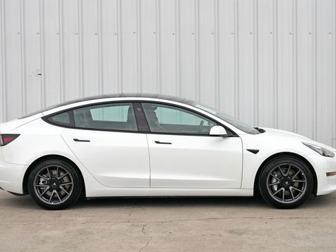 Used 2023 Tesla Model 3 Standard Range image 53