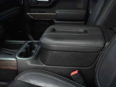 Certified 2022 Chevrolet Silverado 3500 High Country w/ Z71 Off-Road Package image 27