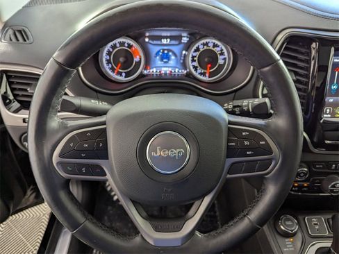 Used 2020 Jeep Cherokee Limited image 22