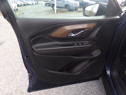 Used 2018 GMC Terrain SLE image 34
