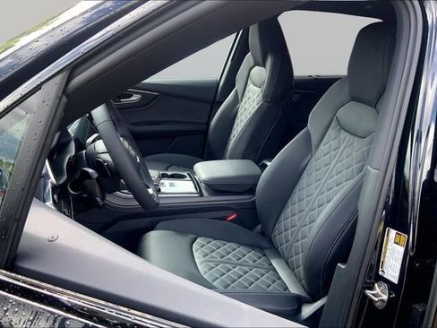 New 2026 Audi SQ7 Premium Plus AWD/4WD image 8