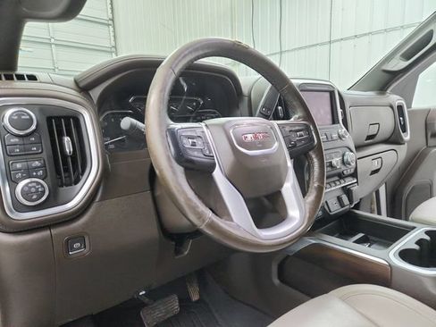 Used 2021 GMC Sierra 1500 SLT w/ SLT Convenience Package AWD/4WD image 18
