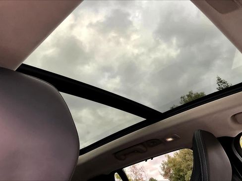 Used 2023 Volvo XC90 T8 Ultimate w/ Lounge Package image 25