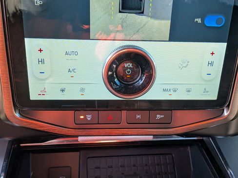 Used 2023 Ford F150 Lightning Lariat w/ Tow Technology Package image 29