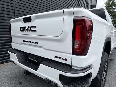 Used 2024 GMC Sierra 1500 AT4 w/ Technology Package AWD/4WD image 23