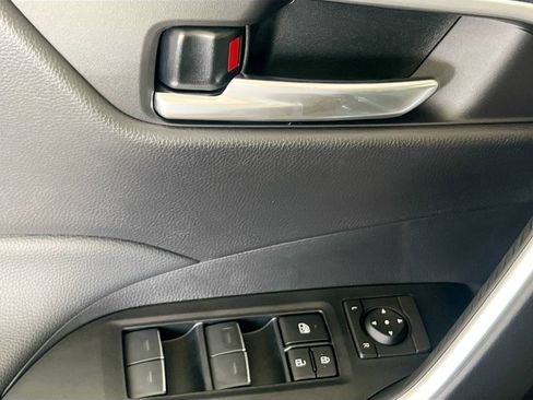 Used 2025 Toyota RAV4 XLE Premium image 16