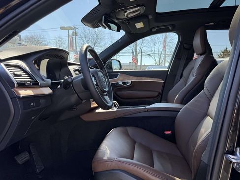 Used 2024 Volvo XC90 B5 Plus w/ Protection Package image 13