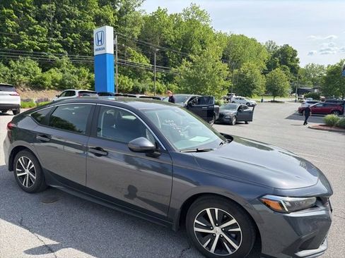 Used 2023 Honda Civic LX image 5