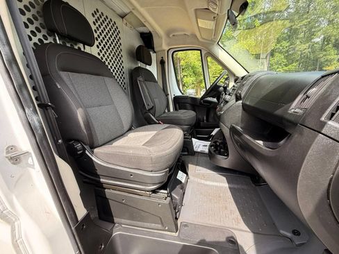 Used 2017 RAM ProMaster 1500 w/ Premium Appearance Group FWD image 19