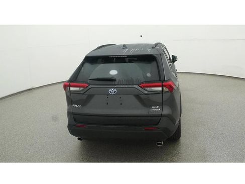 Used 2024 Toyota RAV4 XLE Premium w/ Weather Package AWD/4WD image 9