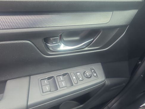 Used 2025 Honda CR-V EX image 30