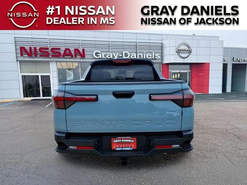 Used 2023 Hyundai Santa Cruz SEL AWD/4WD image 6