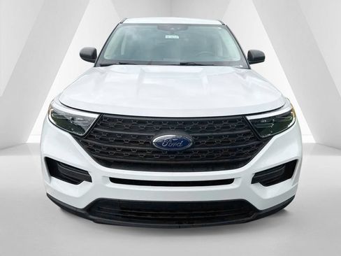 Used 2021 Ford Explorer 4WD w/ Class III Trailer Tow Package image 2