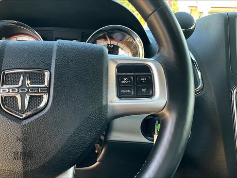 Used 2019 Dodge Grand Caravan GT FWD image 11