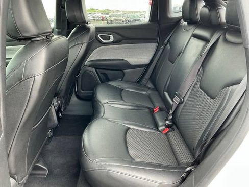 Used 2024 Jeep Compass Latitude AWD/4WD image 18