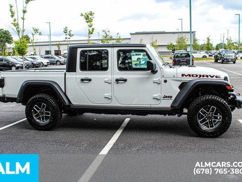 Used 2026 Jeep Gladiator Mojave AWD/4WD image 8
