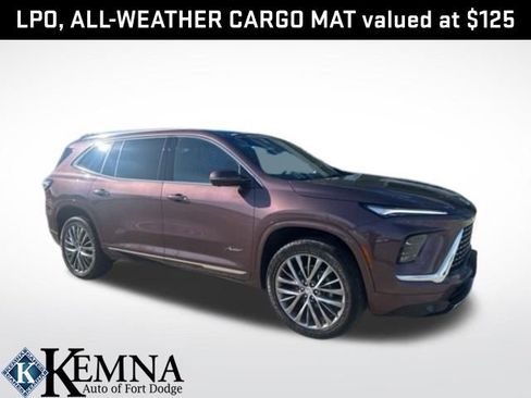 Used 2025 Buick Enclave Avenir w/ Trailering Package, 5000 lbs. image 5