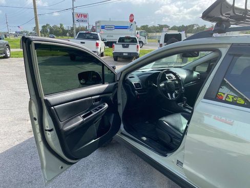 Used 2016 Subaru Crosstrek 2.0i Limited w/ Popular Package #2 AWD/4WD image 11