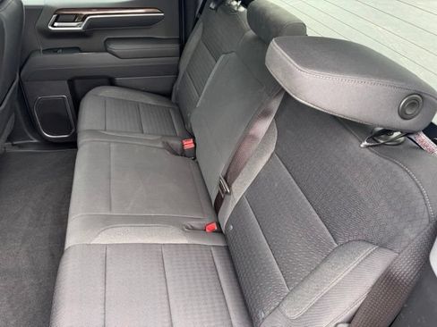 Certified 2022 Chevrolet Silverado 1500 RST AWD/4WD image 8