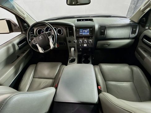 Used 2016 Toyota Sequoia Limited w/ Safety & Convenience Package image 6