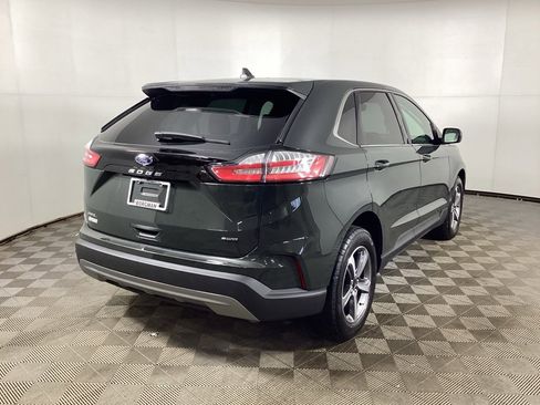 Used 2024 Ford Edge SEL w/ Convenience Package image 2